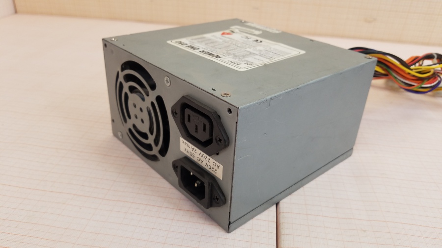 111-040-001 БП ATX v1.X  POWER ONE 250 ATX-8P4-2R #1