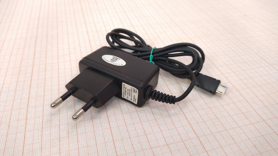 165-312-001 СЗУ для мобильных устройств AMT NOK 8600 #1