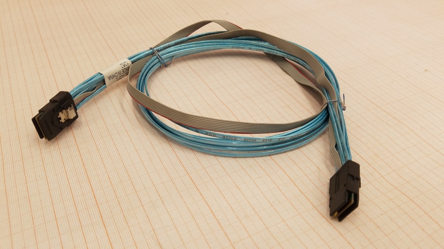 195-098-001 Кабель SFF SuperMicro CBL-0281L #1