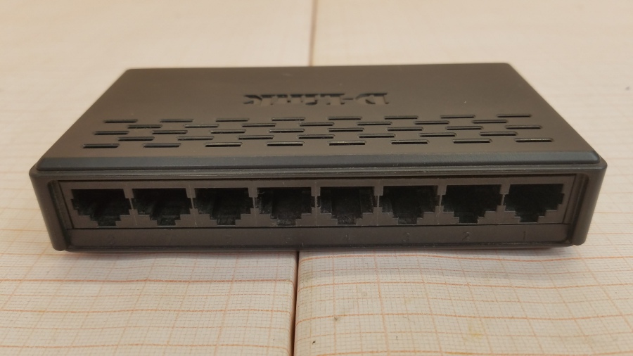 111-060-001 Коммутатор неуправляемый D-LINK DES-1008A/B1 #3