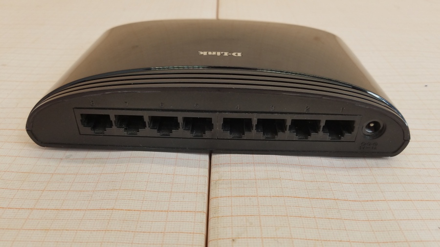 111-064-001 Коммутатор неуправляемый D-LINK DES-1008D/J2 #6