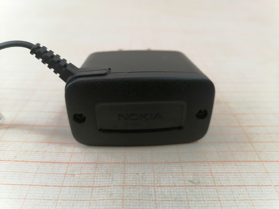 111-098-001 СЗУ для мобильных устройств NOKIA AC-3E #3