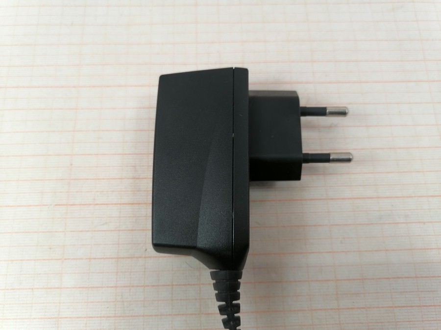 111-106-001 СЗУ для мобильных устройств NOKIA AC-4E #3