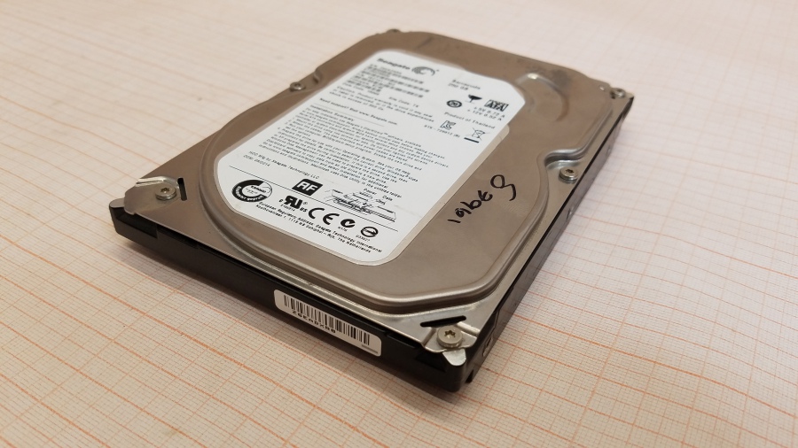 165-379-001 HDD 3.5" SATA SEAGATE Barracuda ST250DM000 #1