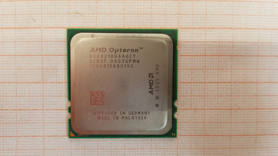 165-427-001 CPU Socket F <1207> AMD Opteron 8218 #1