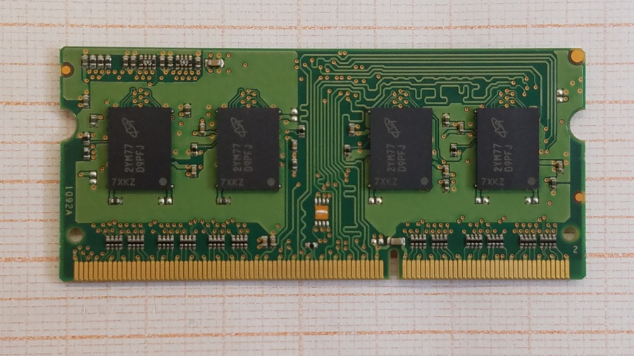 165-451-001 DDR3 SO-DIMM MICRON MT8JTF25664HZ-1G6M1 #2