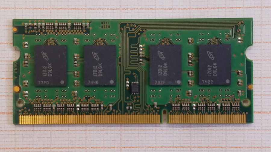 165-452-001 DDR3 SO-DIMM MICRON MT8JSF25664HZ-1GAD1 #2