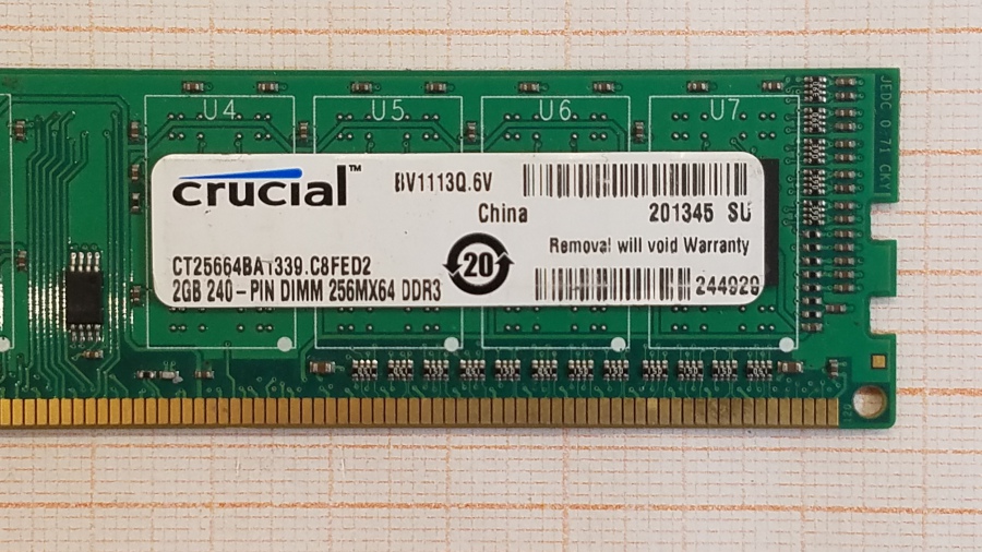 165-479-001 DDR3 1333/1600 DIMM Crucial CT25664BA1339.C8FED2 #2