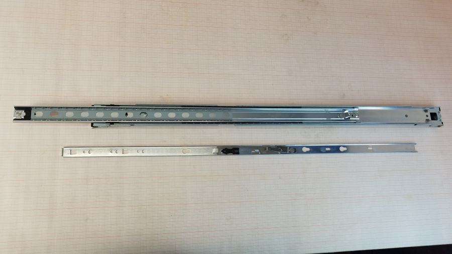 126-020-001 Комплект рельс в стойку  Synology 19 #5