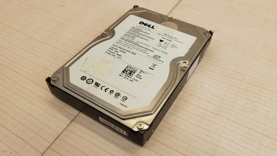111-163-002 HDD 3.5" SAS DELL 0CP464 #1