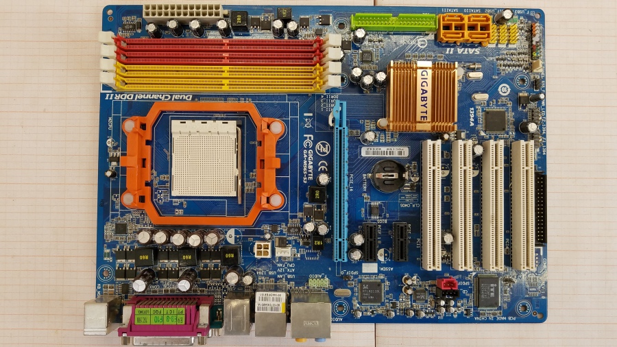 165-558-001 MB Socket AM2 GIGABYTE GA-M56S-S3 #2