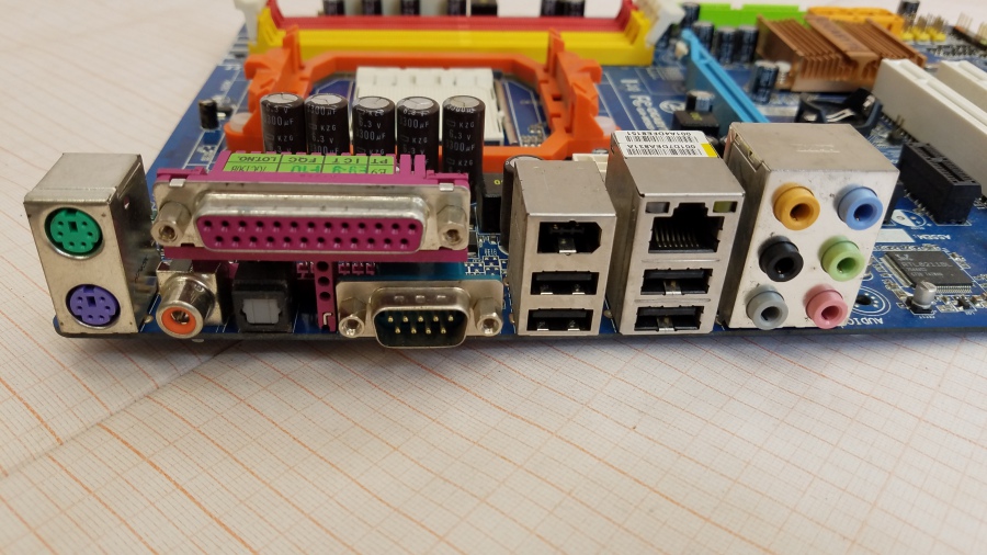 165-558-001 MB Socket AM2 GIGABYTE GA-M56S-S3 #3