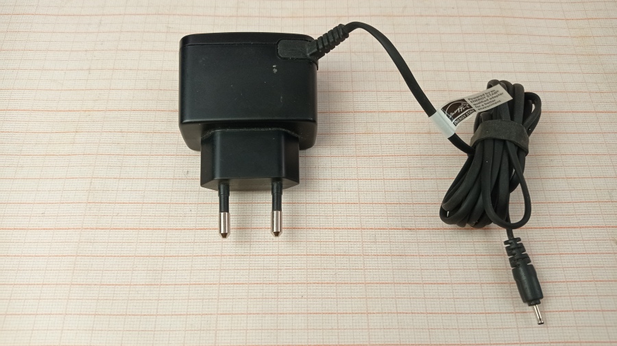 111-186-001 СЗУ для мобильных устройств NOKIA AC-3E #1