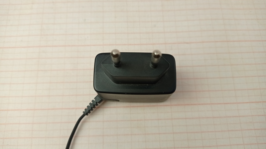 111-186-001 СЗУ для мобильных устройств NOKIA AC-3E #4