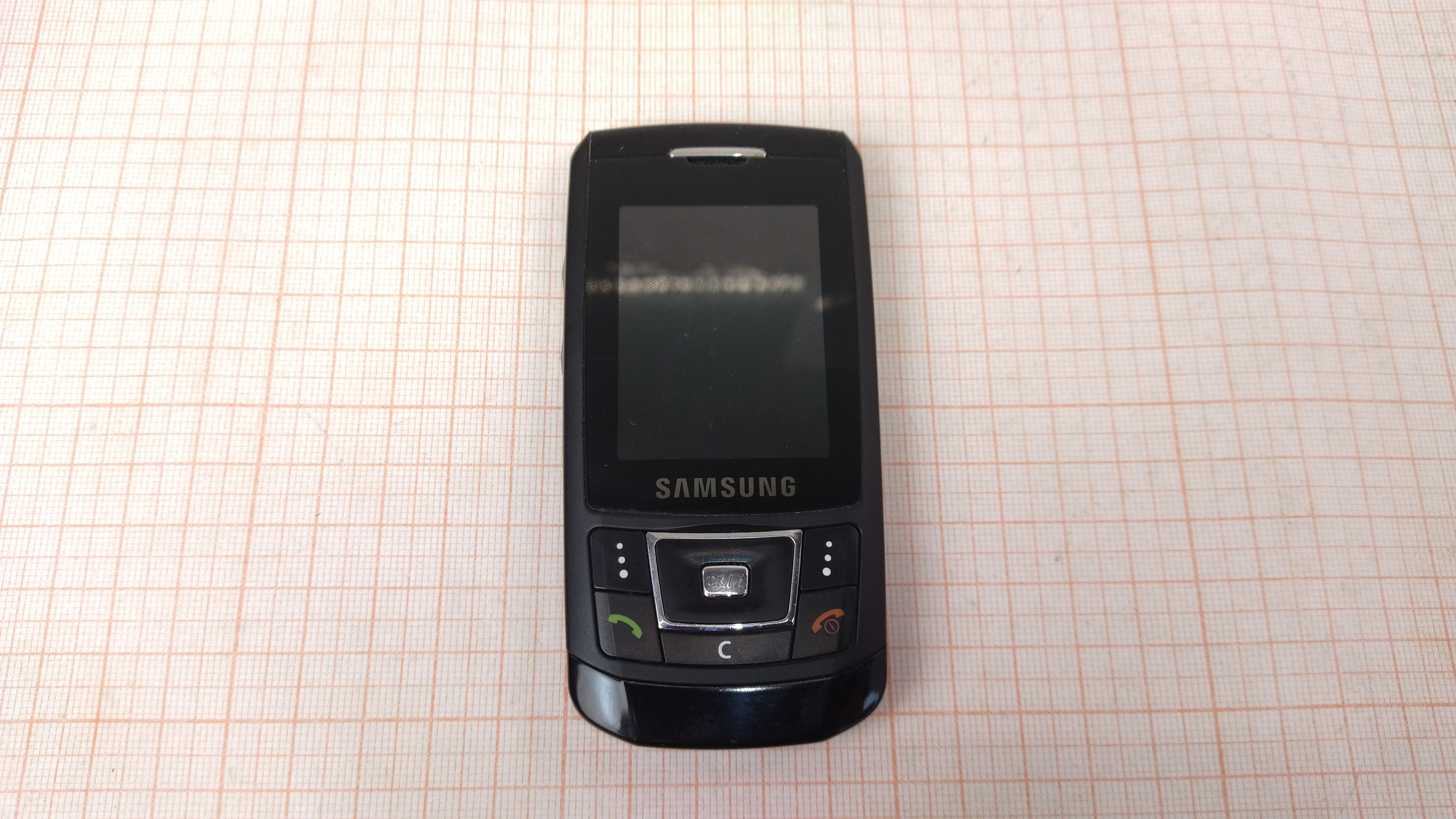 173-216-001 Мобильный телефон SAMSUNG SGH-D900i