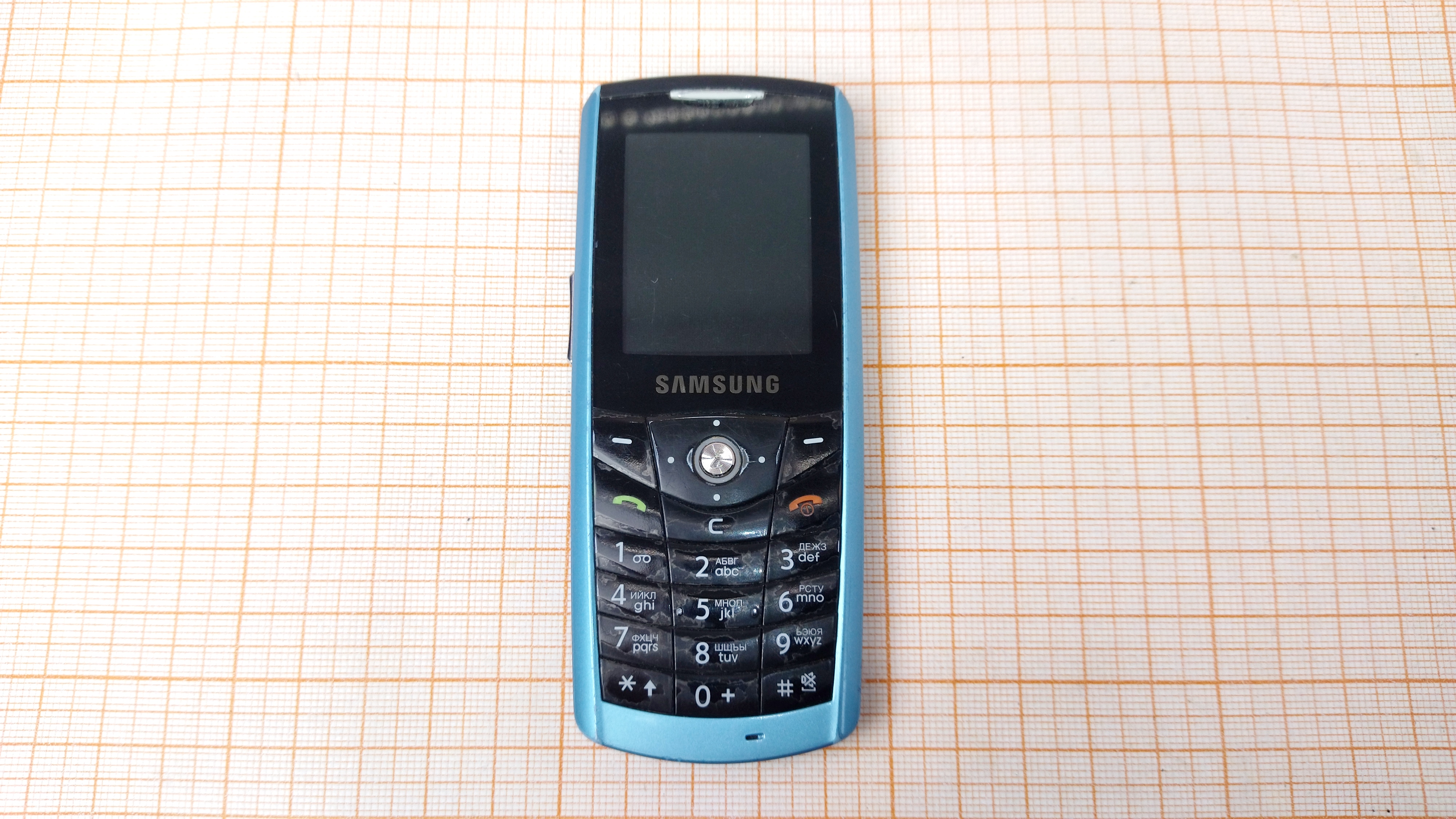 088-861-001 Мобильный телефон SAMSUNG SGH-E200