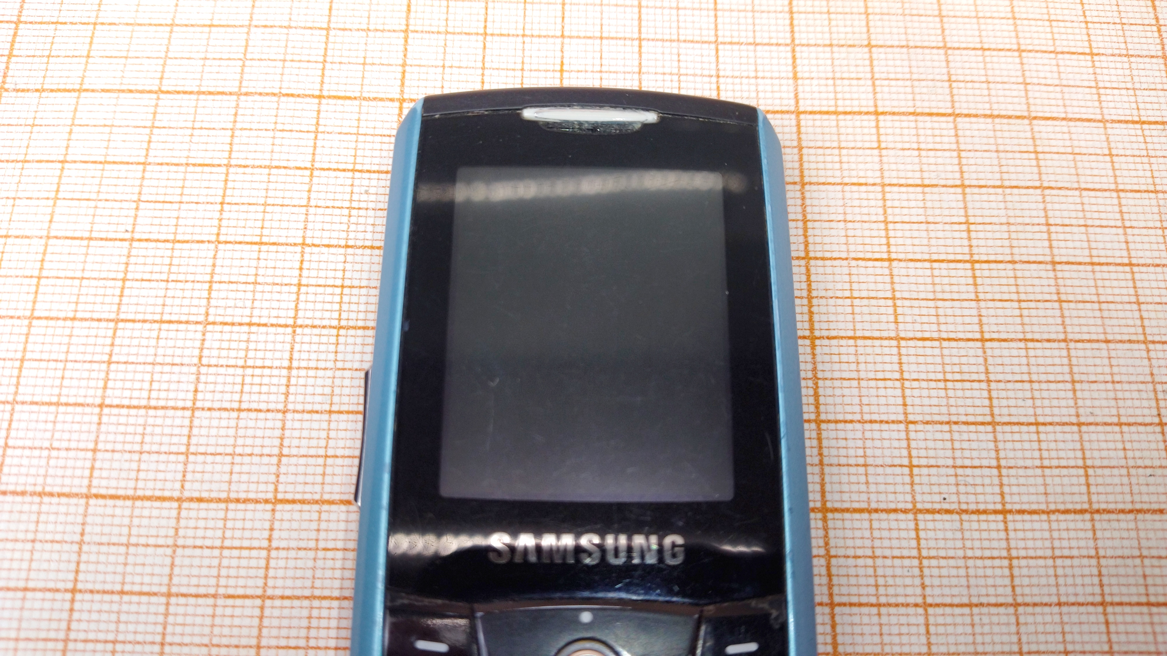 088-861-001 Мобильный телефон SAMSUNG SGH-E200