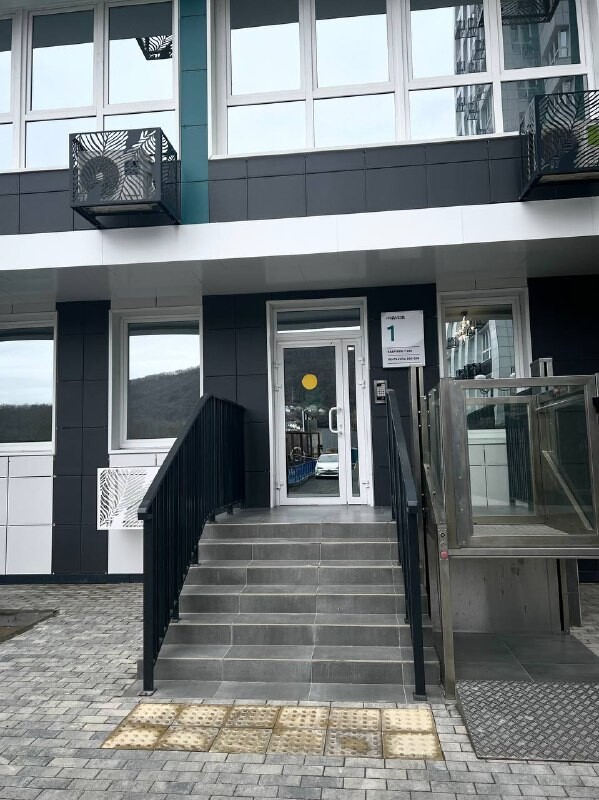 Квартира на продажу в Туапсе, улица Портовиков, 39/1 фото №1