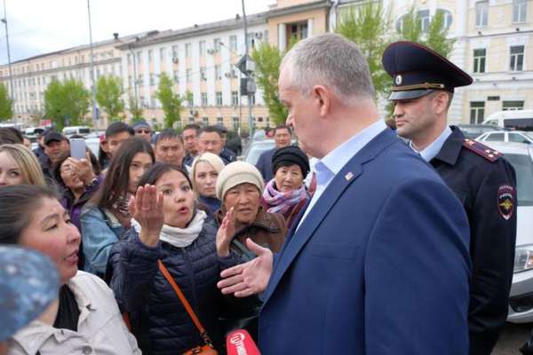 Патриоты Великого Отечества: пусти иностранца в русский лес, он его и вырубит