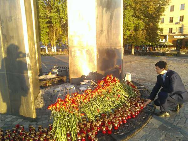Патриоты Великого Отечества в Туле приняли участие в акции "Свеча памяти" Патриоты Великого Отечества в Туле приняли участие в акции "Свеча памяти"