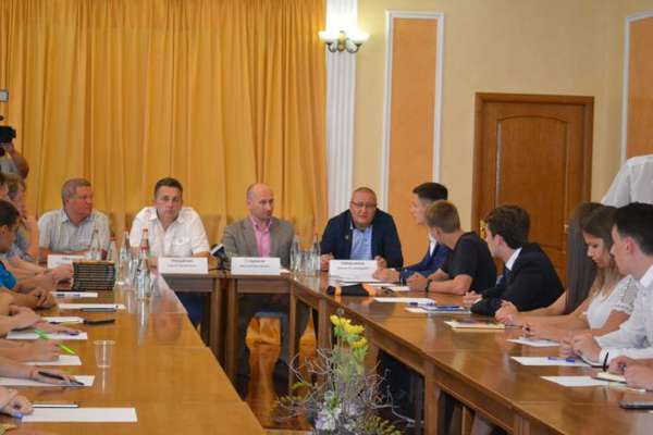Делегация Патриотов Великого Отечества прибыла в ЛНР с гуманитарной миссией