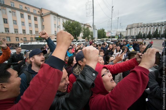 Монополизация власти в руках одной партии приводит к радикализации ее оппонентов Монополизация власти в руках одной партии приводит к радикализации ее оппонентов