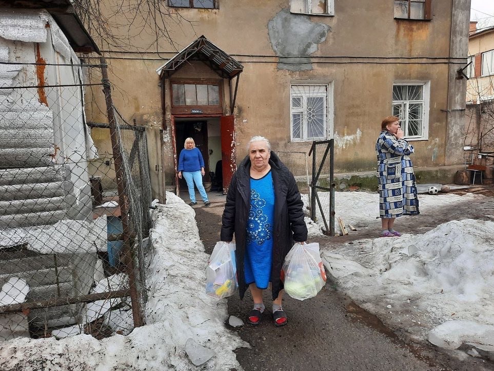 Активисты Раменского отделения ПВО продолжают оказывать помощь семьям с детьми