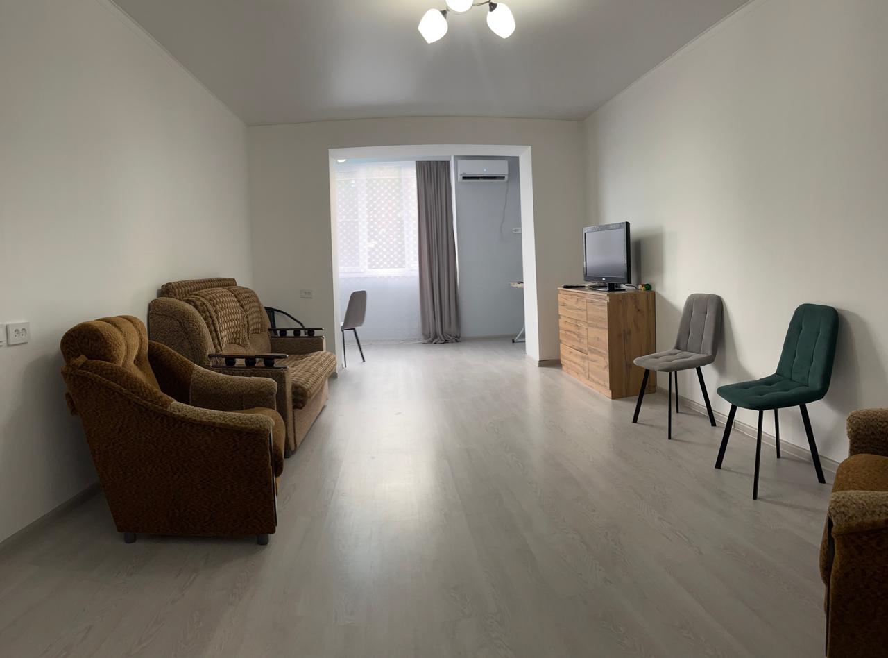 Фото Квартира на Маяке 300м до моря 3