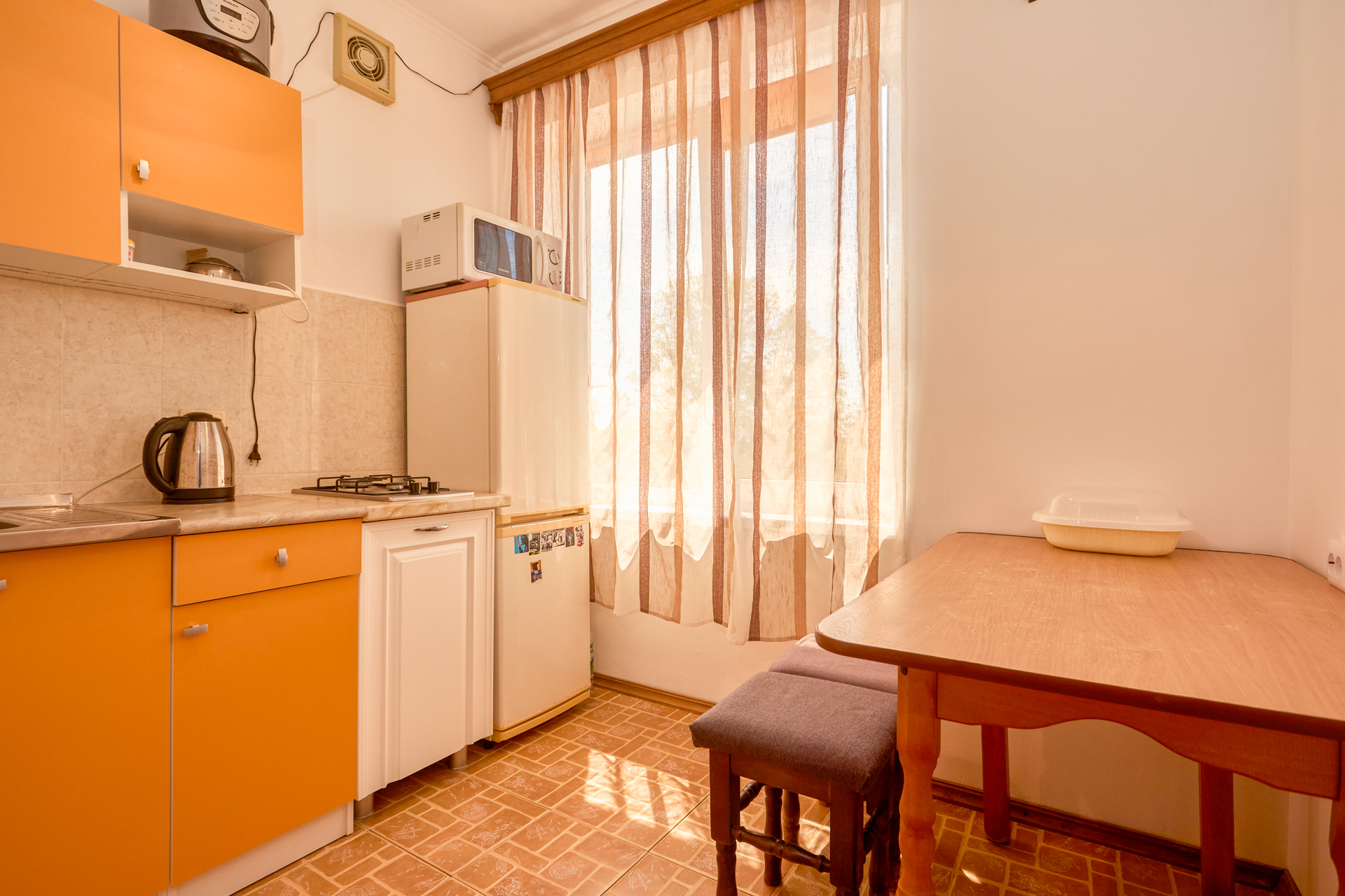 Фото Квартира у песочного пляжа в Сухуме 7