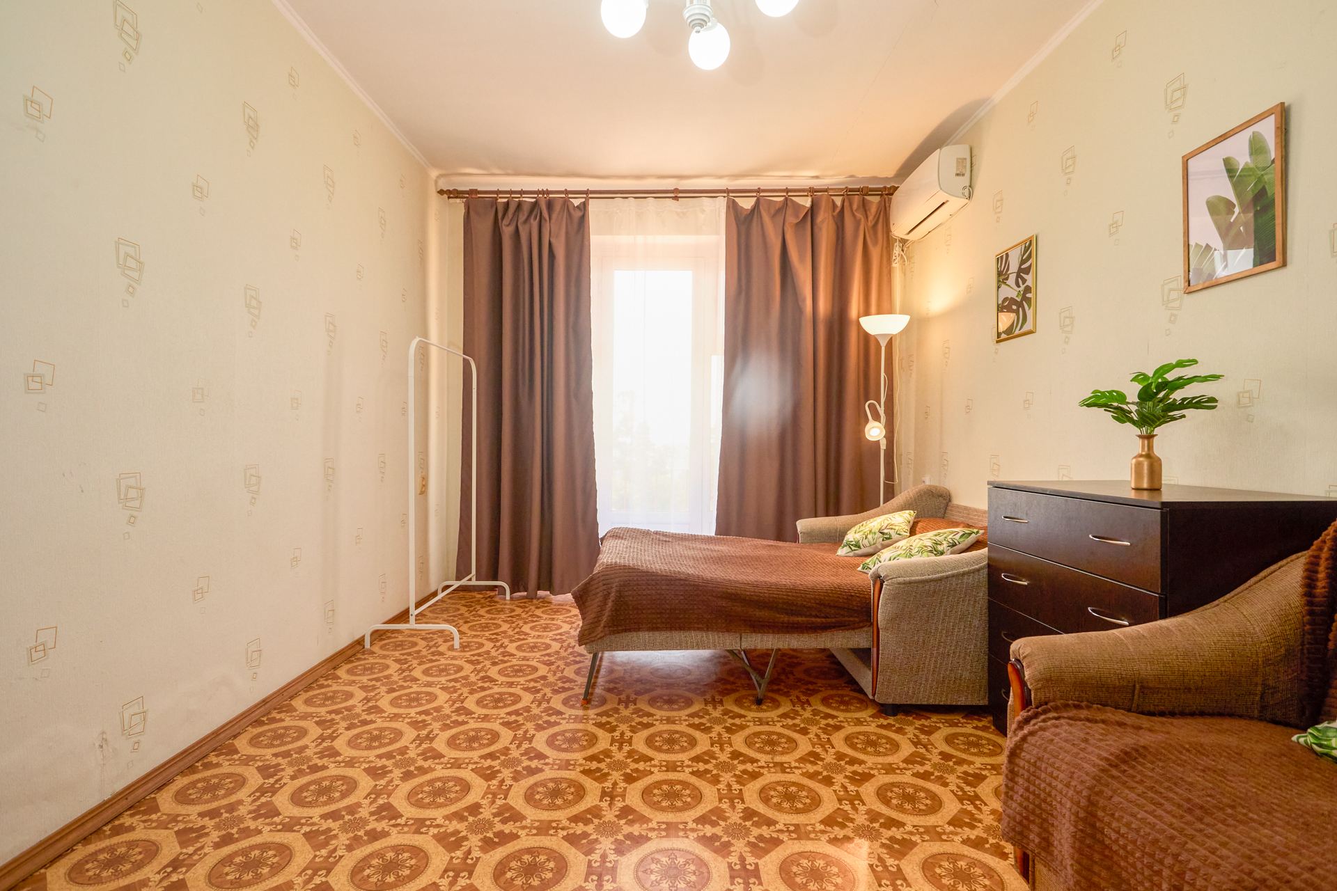 Фото Квартира у песочного пляжа в Сухуме 4