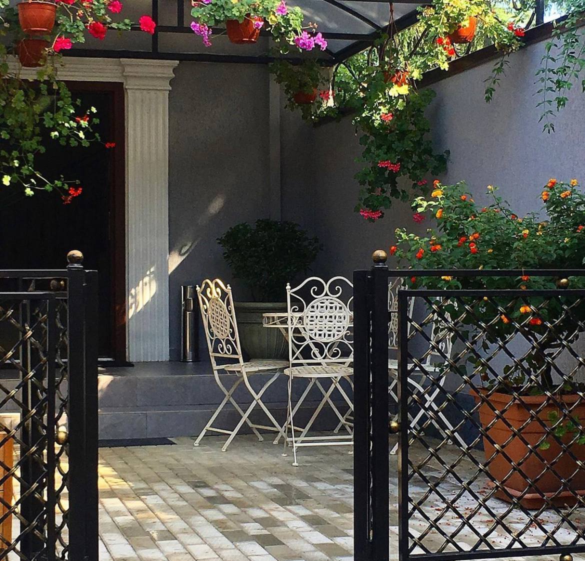 SEVEN STREET, Сухум — фото 2