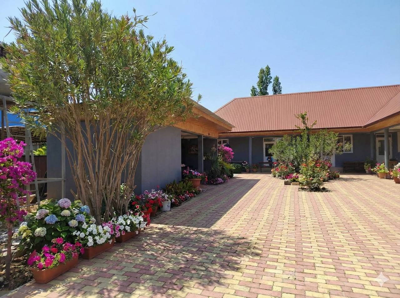 Фото Графит Хаус 36