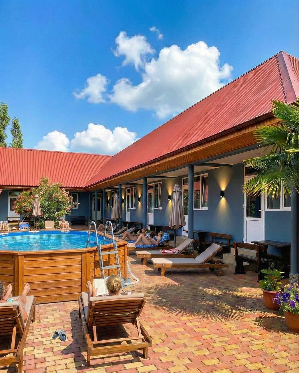 Графит Хаус