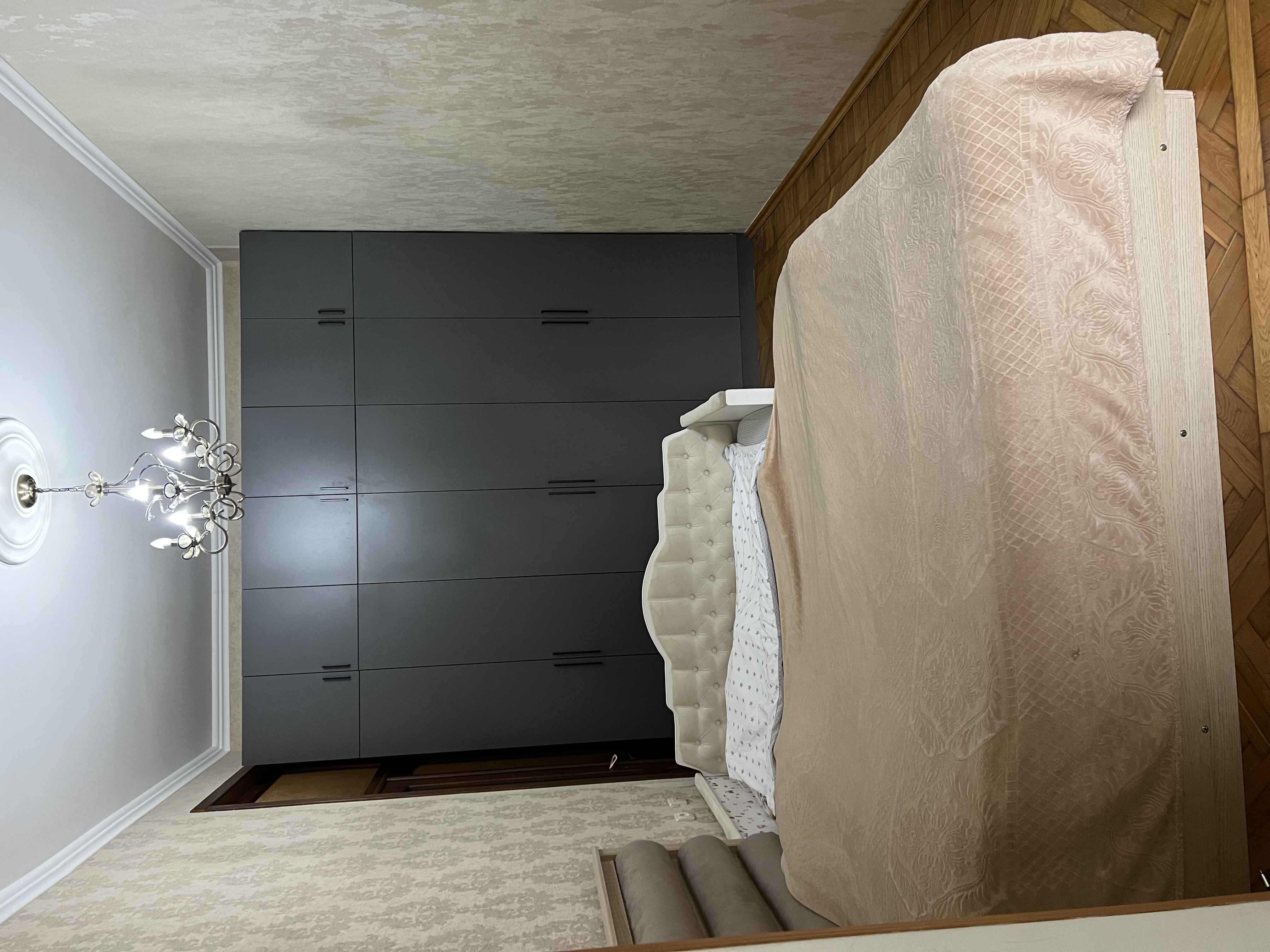 3-х комнатная квартира в центре Сухума у Хамида