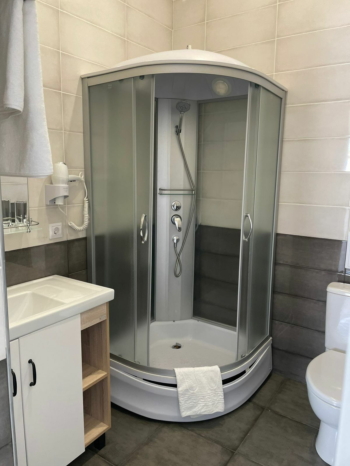 Стандартный номер с 1 кроватью или 2 отдельными кроватями (мансарда)