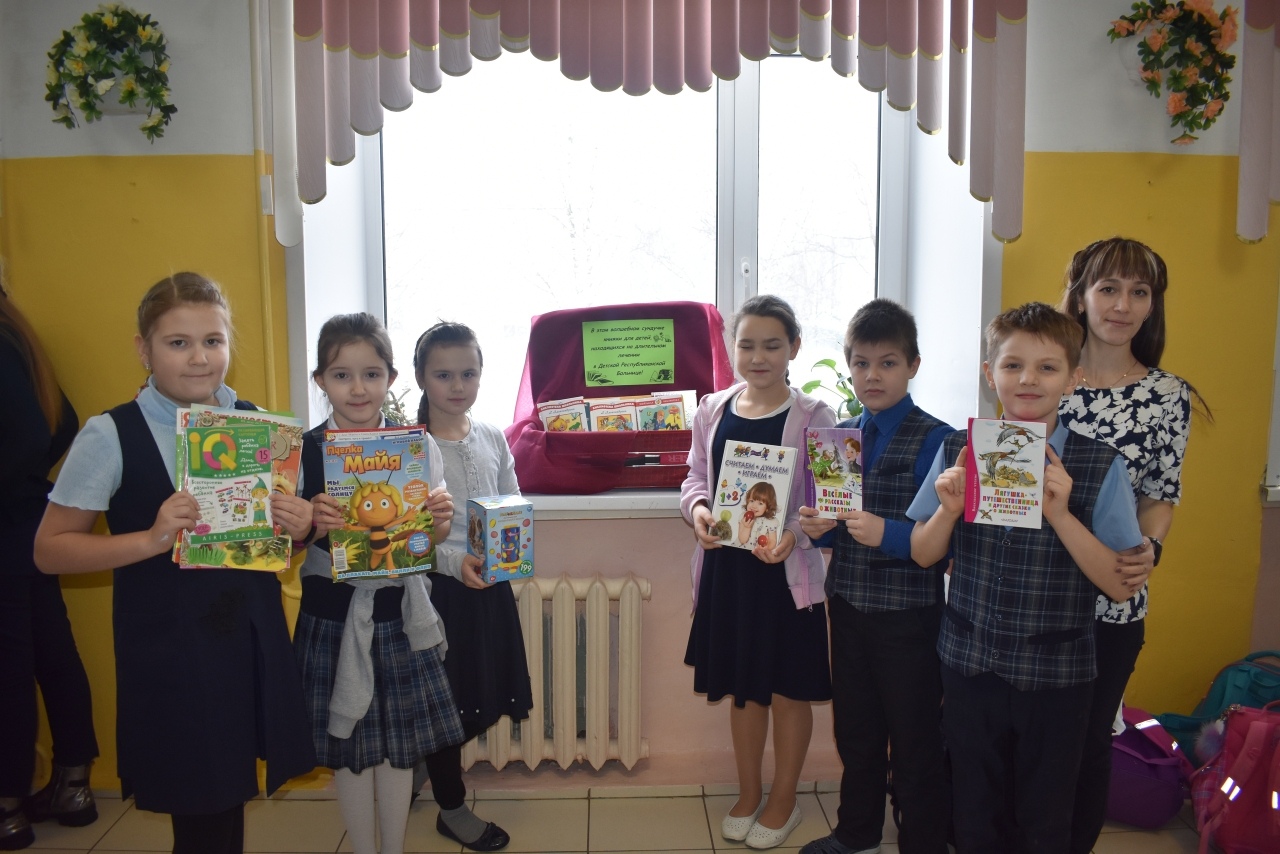 В день радости и счастья выльгортские школьники дарили книги