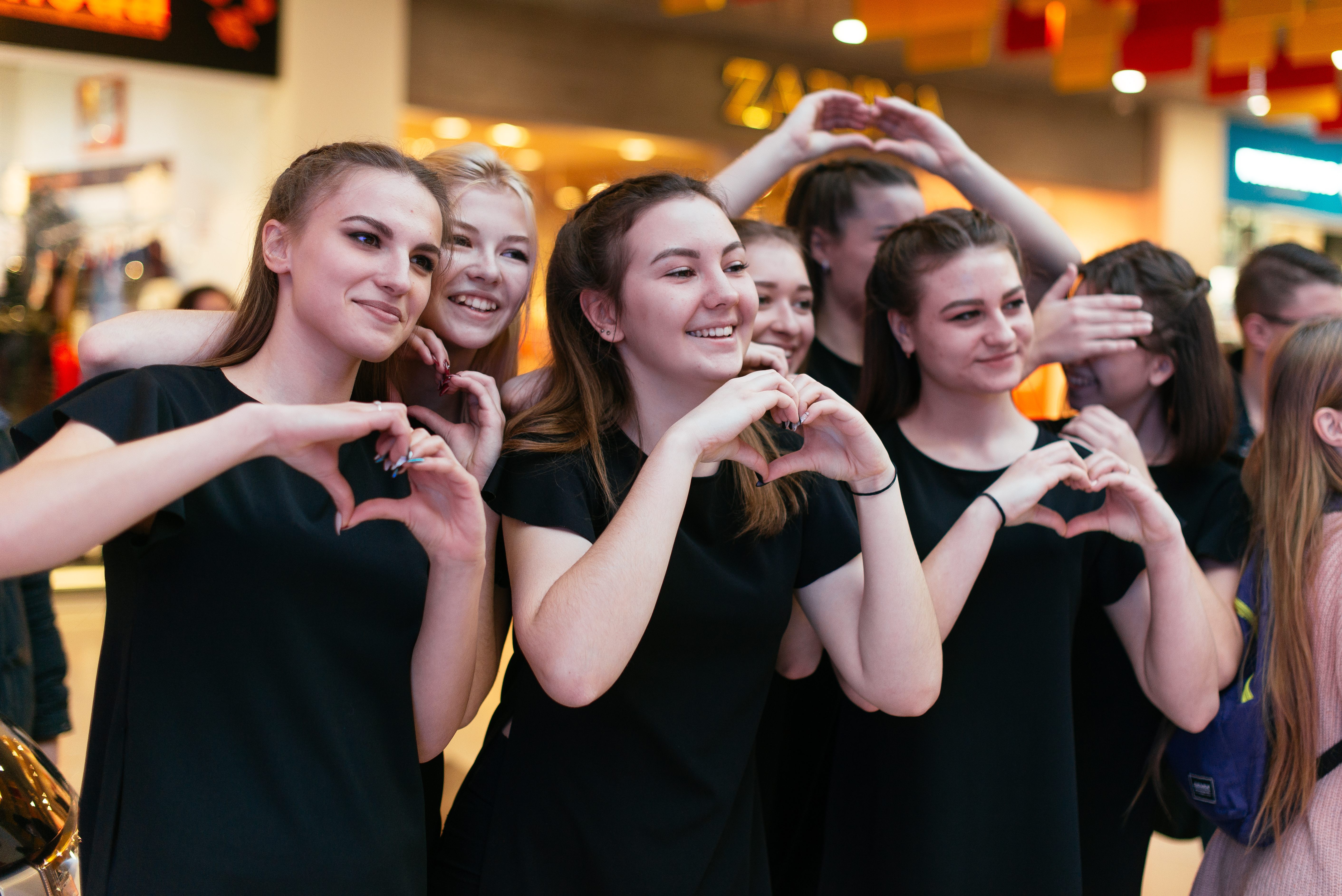 В Волгограде прошёл финал третьего Областного фестиваля школьных танцевальных команд «Двигай жизнь»