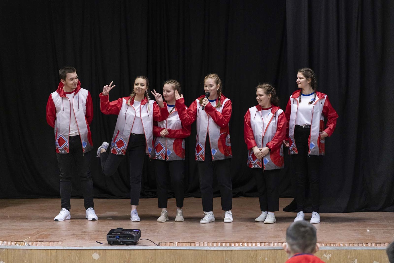 Активисты РДШ провели танцевальный мастер-класс в рамках проекта "Начни с чистого листа"