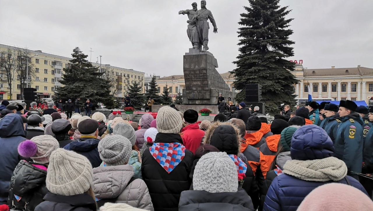 Активисты РДШ Свердловской области приняли участие в мероприятиях Дня народного подвига