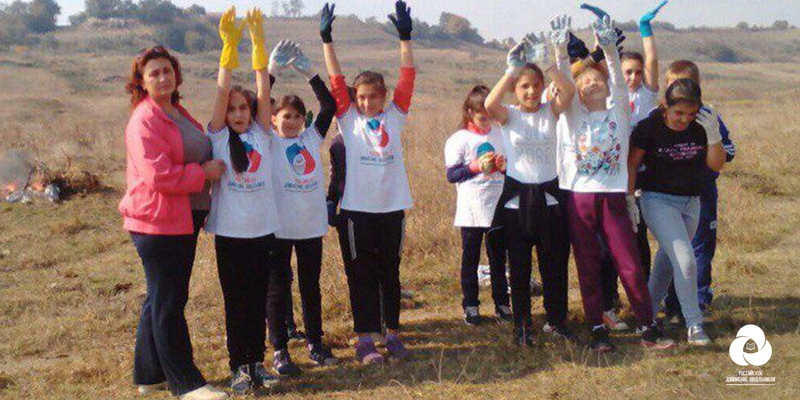 Школьники Карачаево-Черкесии провели экологическую акцию