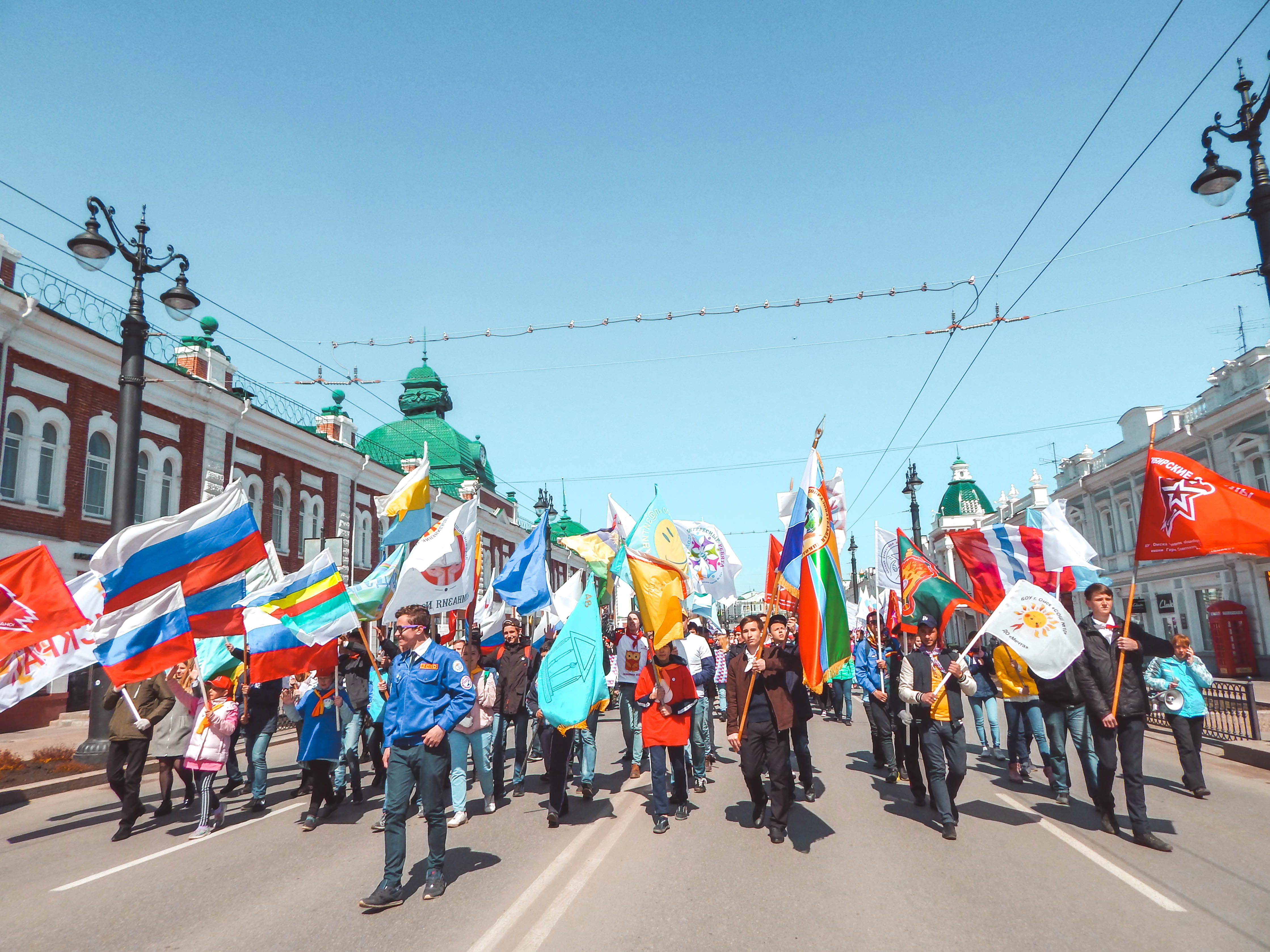 Две тысячи школьников в Омске приняли участие в форуме «Россия начинается с тебя»
