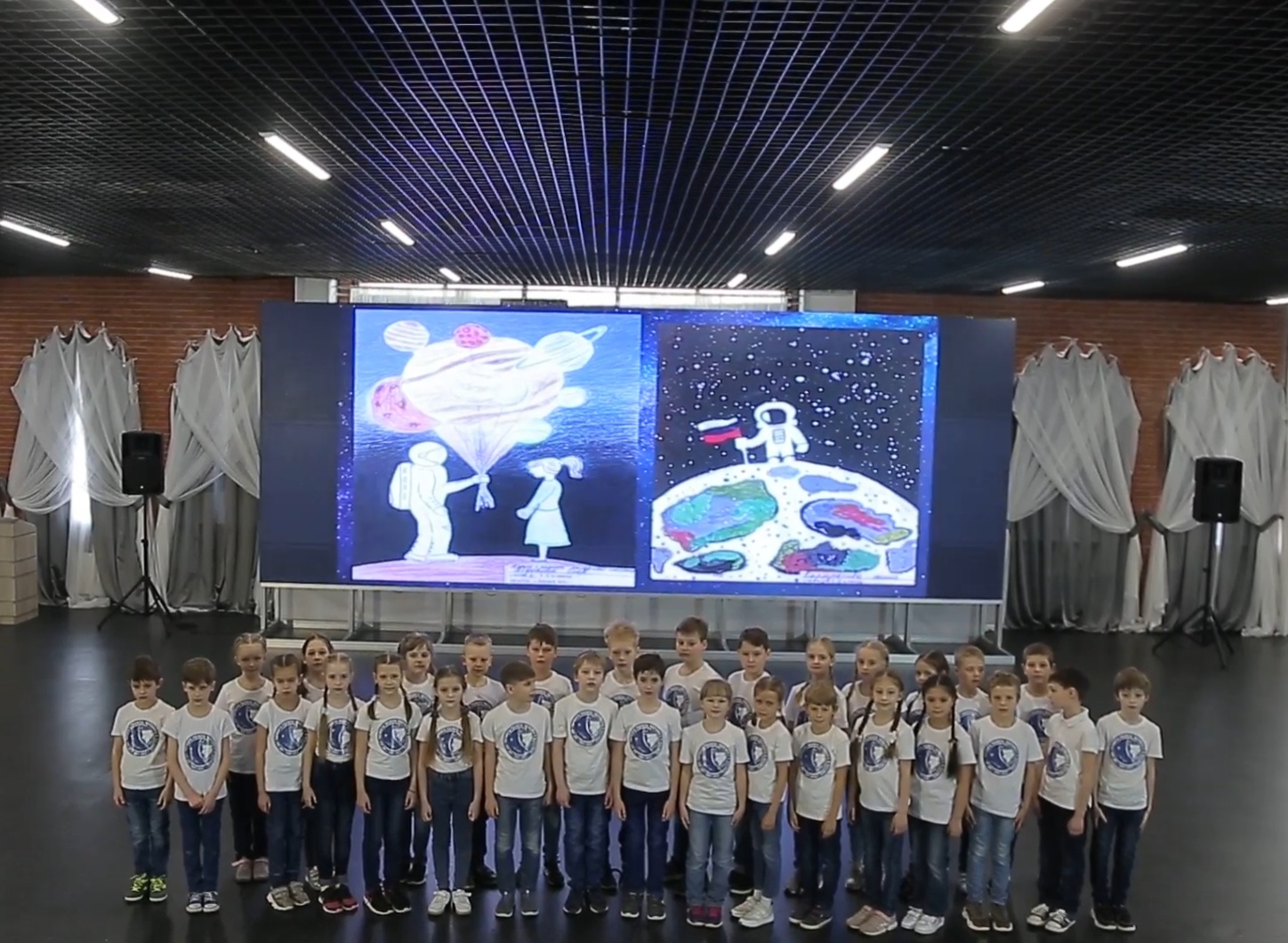 Саратовские школьники записали песню к  60-летию первого полета человека в космос