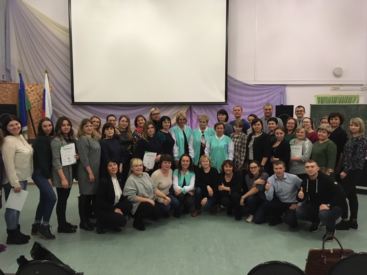 Почти 100 педагогов Югры стали участниками окружного семинара о детских лагерях