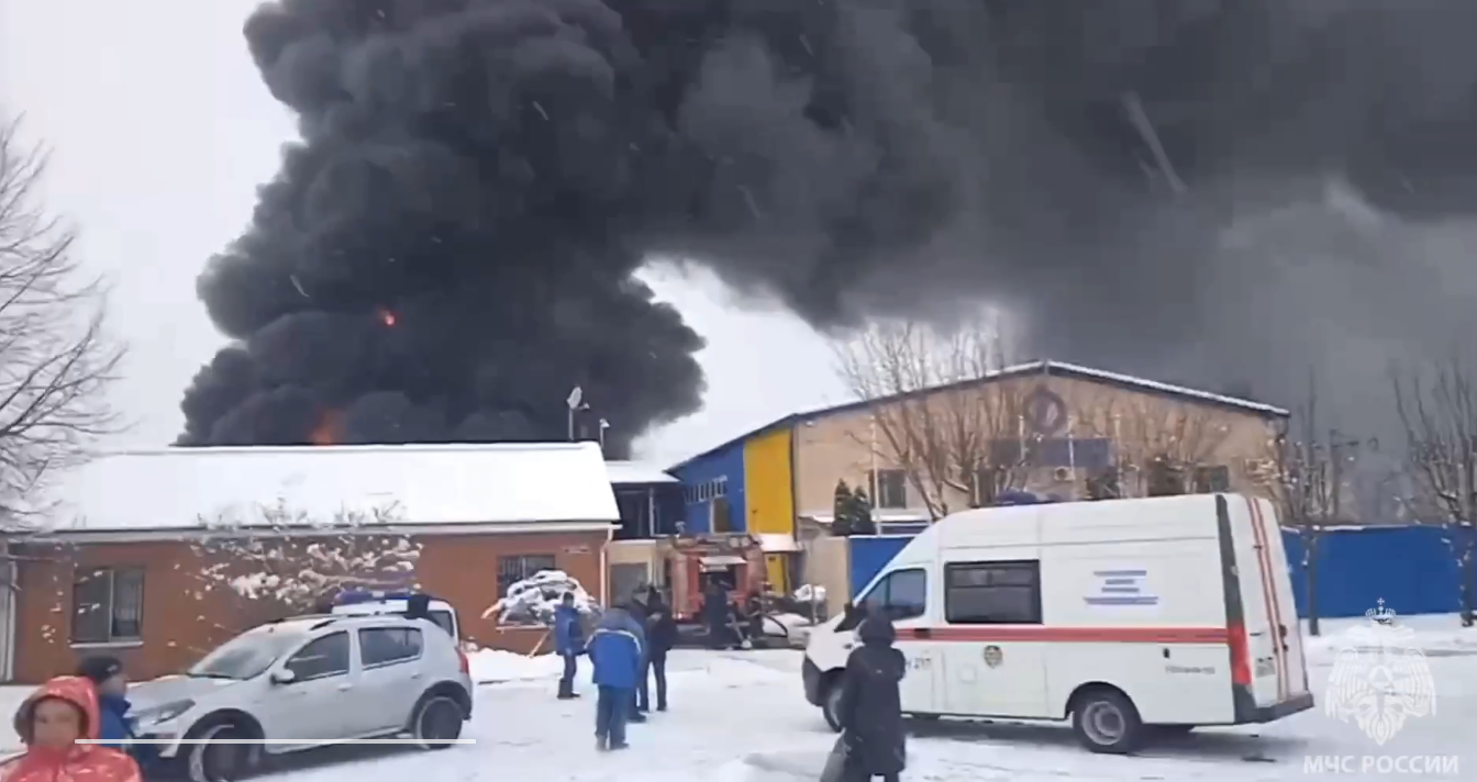 В Егорьевске локализован пожар на складе