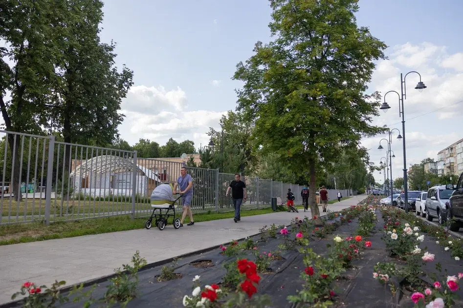 Розы, фонтан и брусчатка: рассказываем, как благодаря федеральной программе преобразилась центральная улица Зарайска