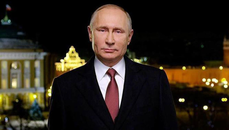 В новогоднем обращении  Владимир Путин пожелал добра всем семьям