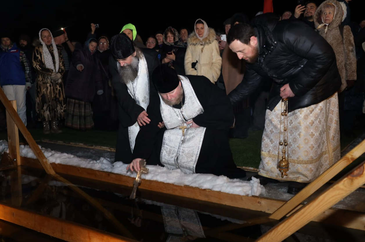 Мытищинцам рассказали, как окунаться в прорубь без вреда здоровью