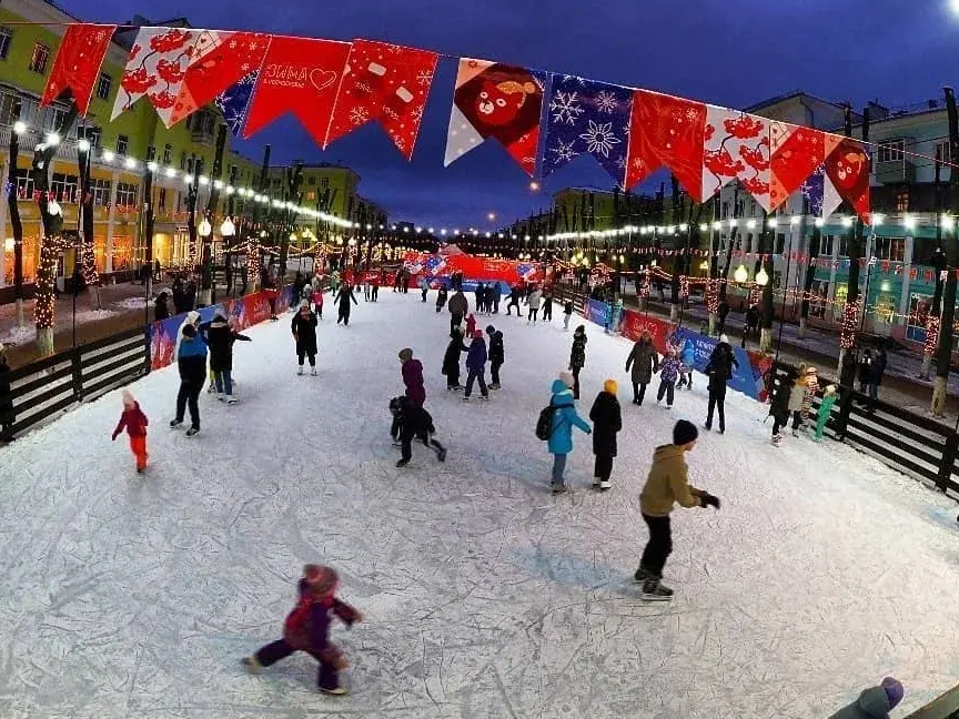 В Подмосковье популярен досуг на открытых катках