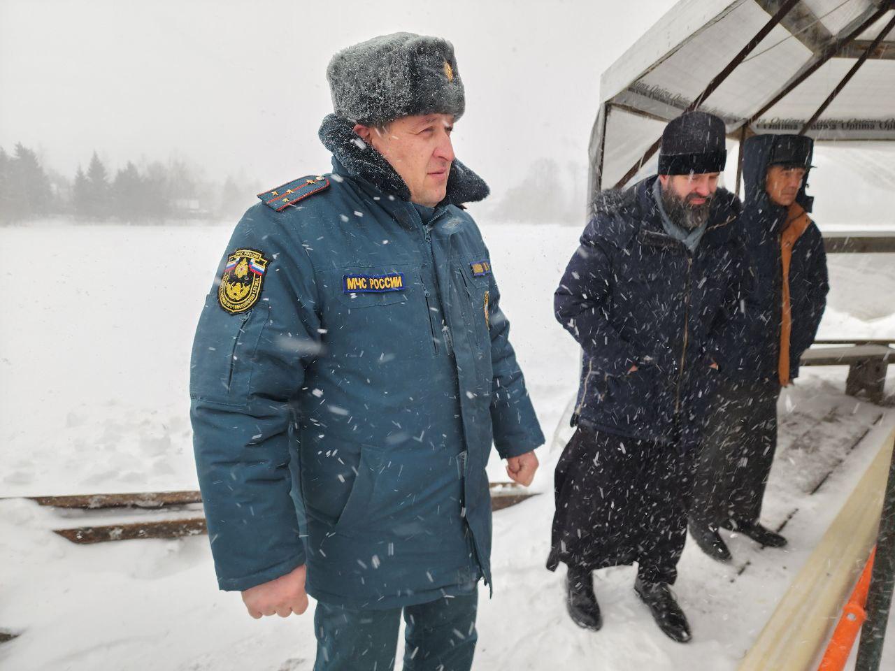 Спецслужбы Можайского округа проверили готовность купелей к празднику Крещения Господня