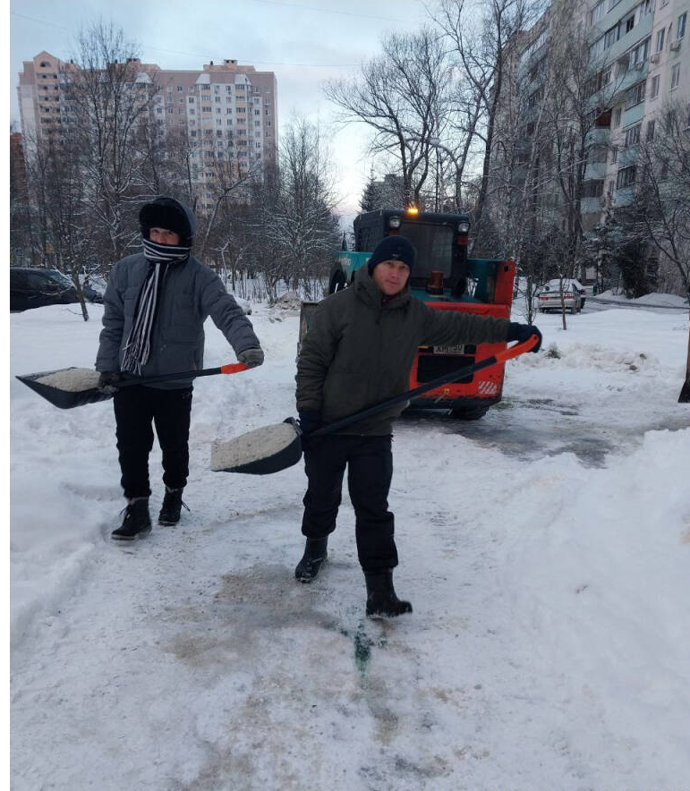 Краснознаменцев просят передвигать свои авто во время уборки снега